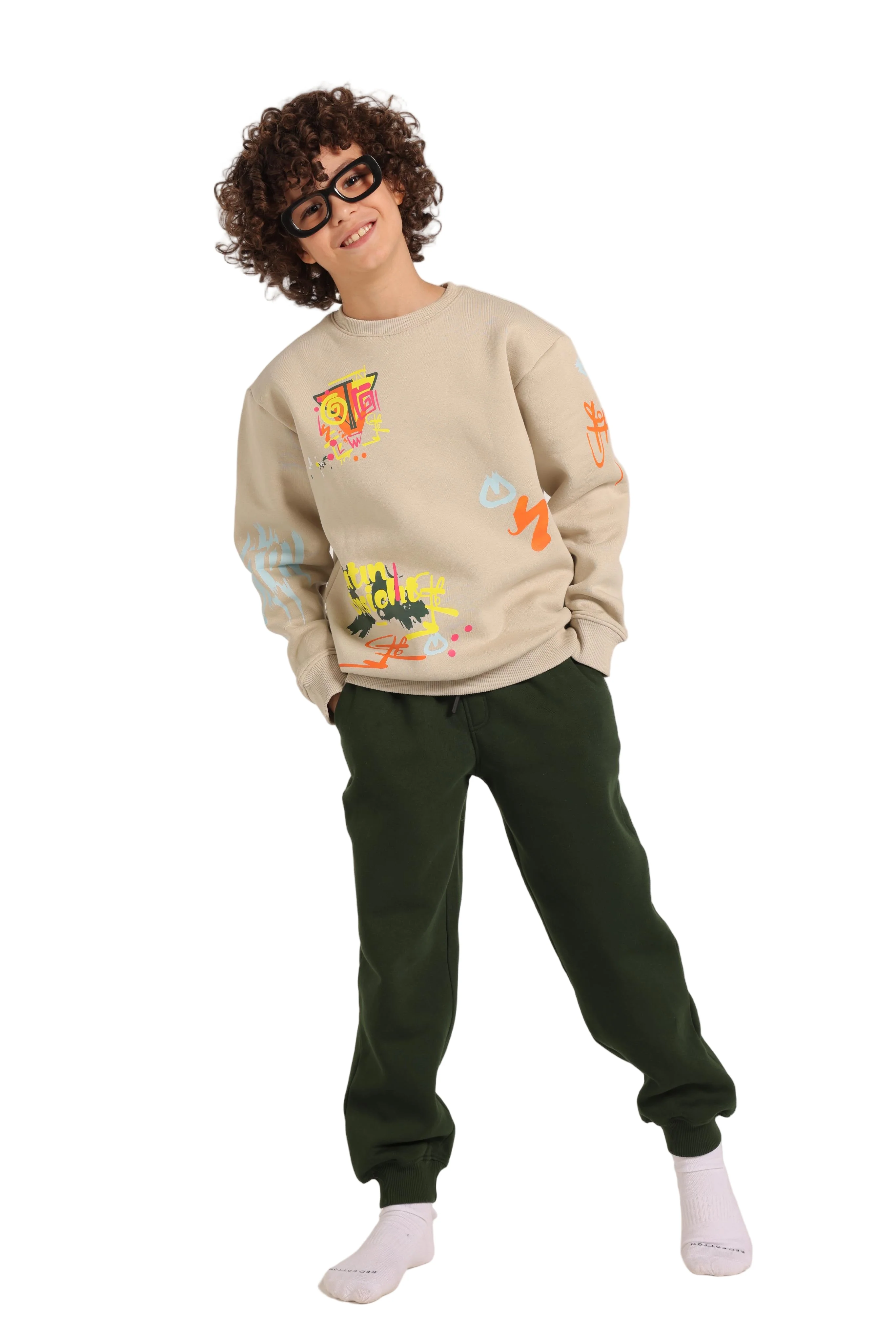 Trendy Boy's Graffiti Sweatshirt & Jogger Set - Image 2