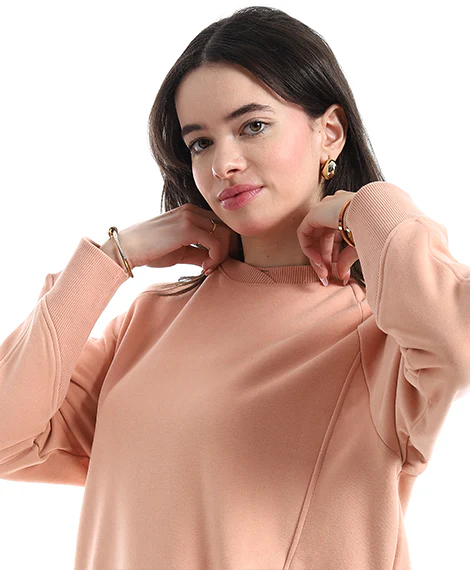 Women’s Soft Peach Crewneck Sweatshirt with Side Pockets - Image 4