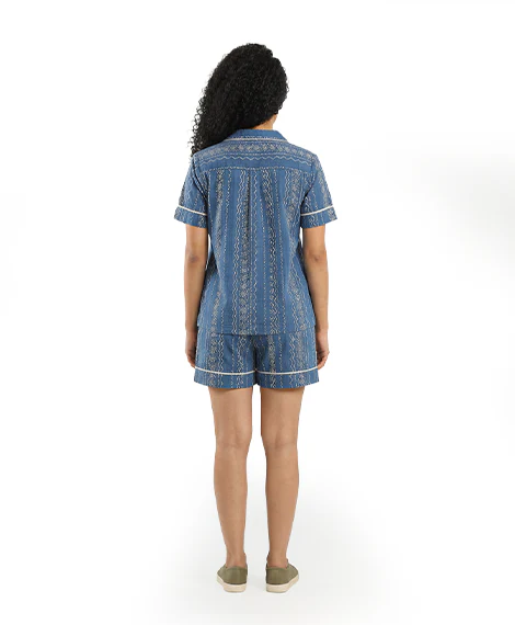 Women's short-sleeved pajama set with shorts - Image 2